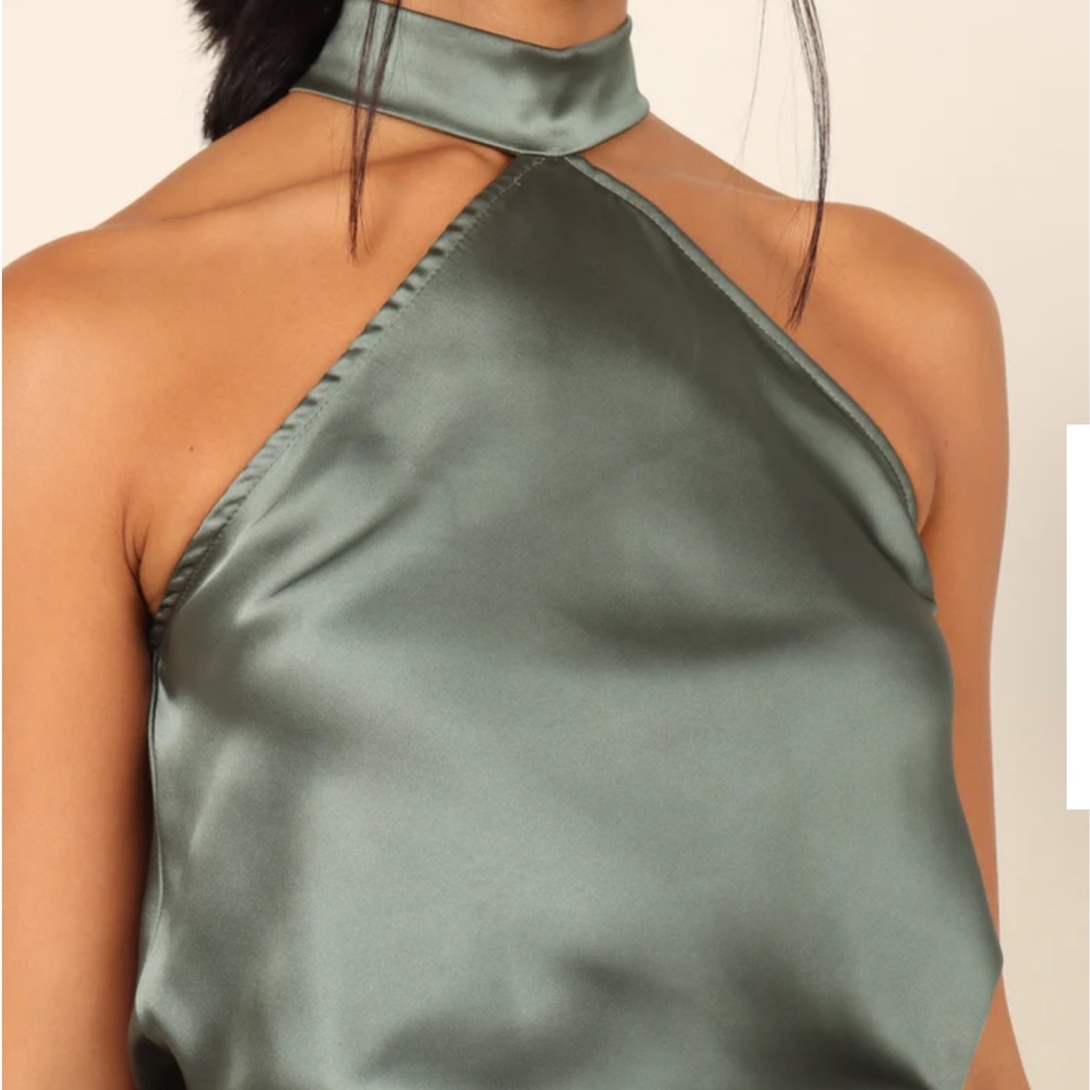 Halter Top LIKE NEW - Picture 2 of 7